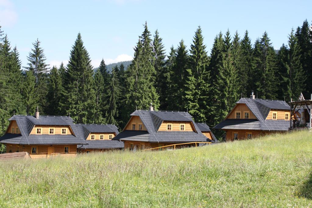 Koliba U Kuba A Rekreacne Domy Hrustin Exterior foto